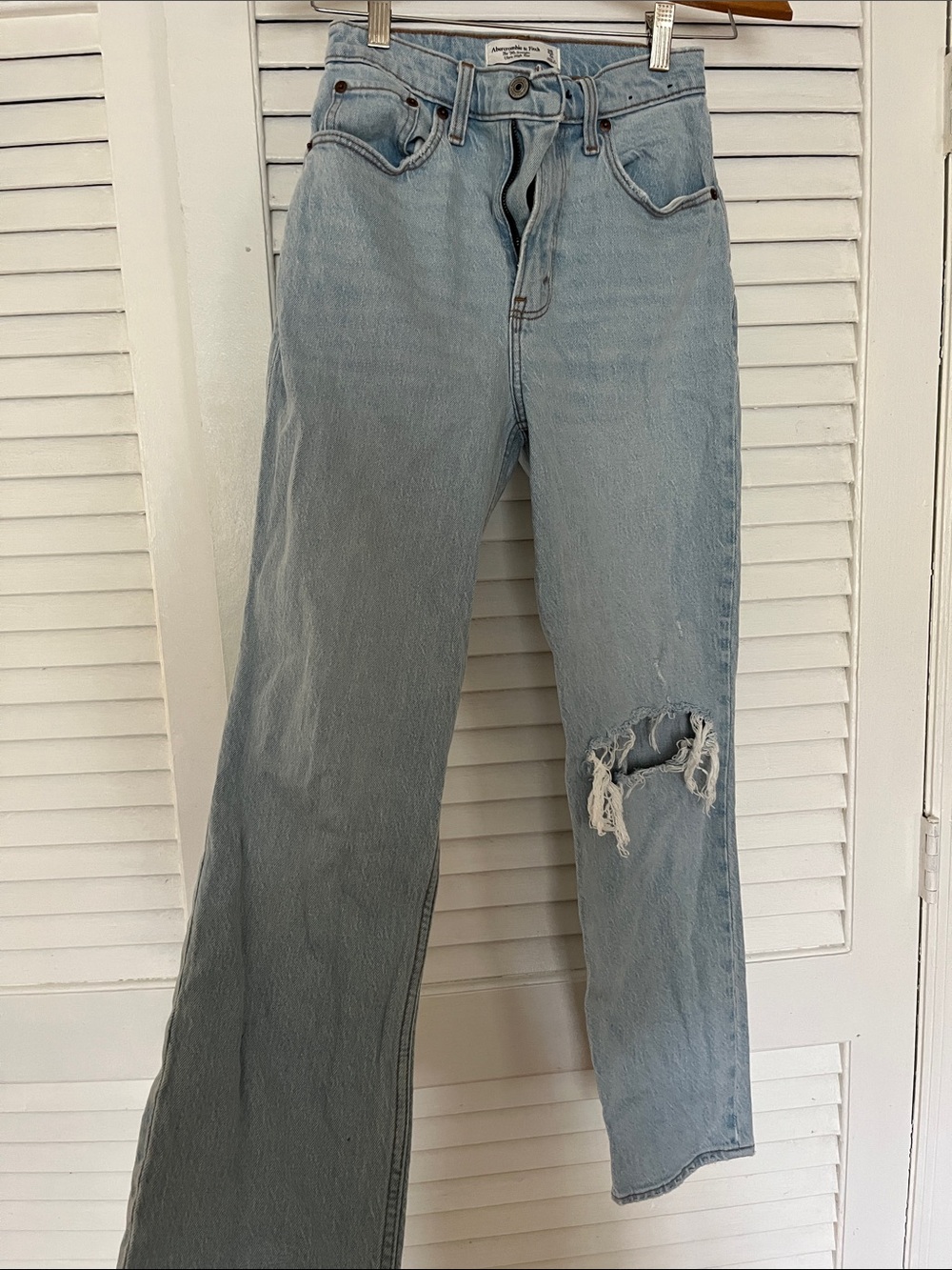 Abercrombie & Fitch Light Blue straight leg  Jeans with Distressed Knee